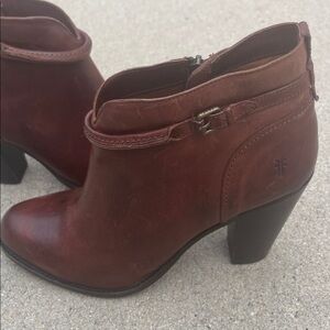 Frye Women's Jenny Seam Short Boots